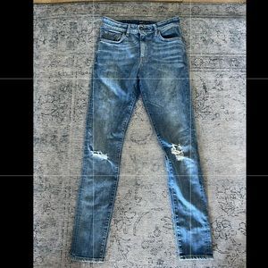 Levi’s Ripped Skinny Jeans